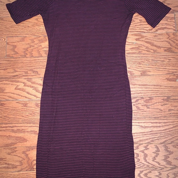 Black and Burgundy Striped Dress - Picture 2 of 4